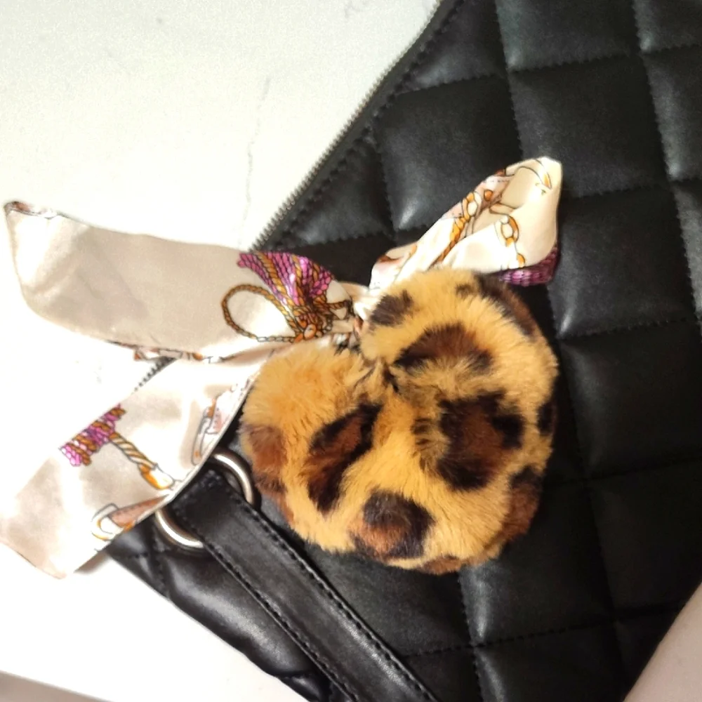 🆕2PC Leopard Heart Pom Pom Bag Charm/Key Ring with LUX Twill Satin Scarf